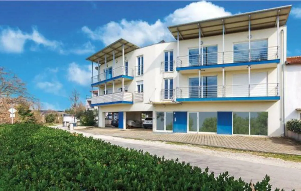 Apartments Vea 0*, Pula