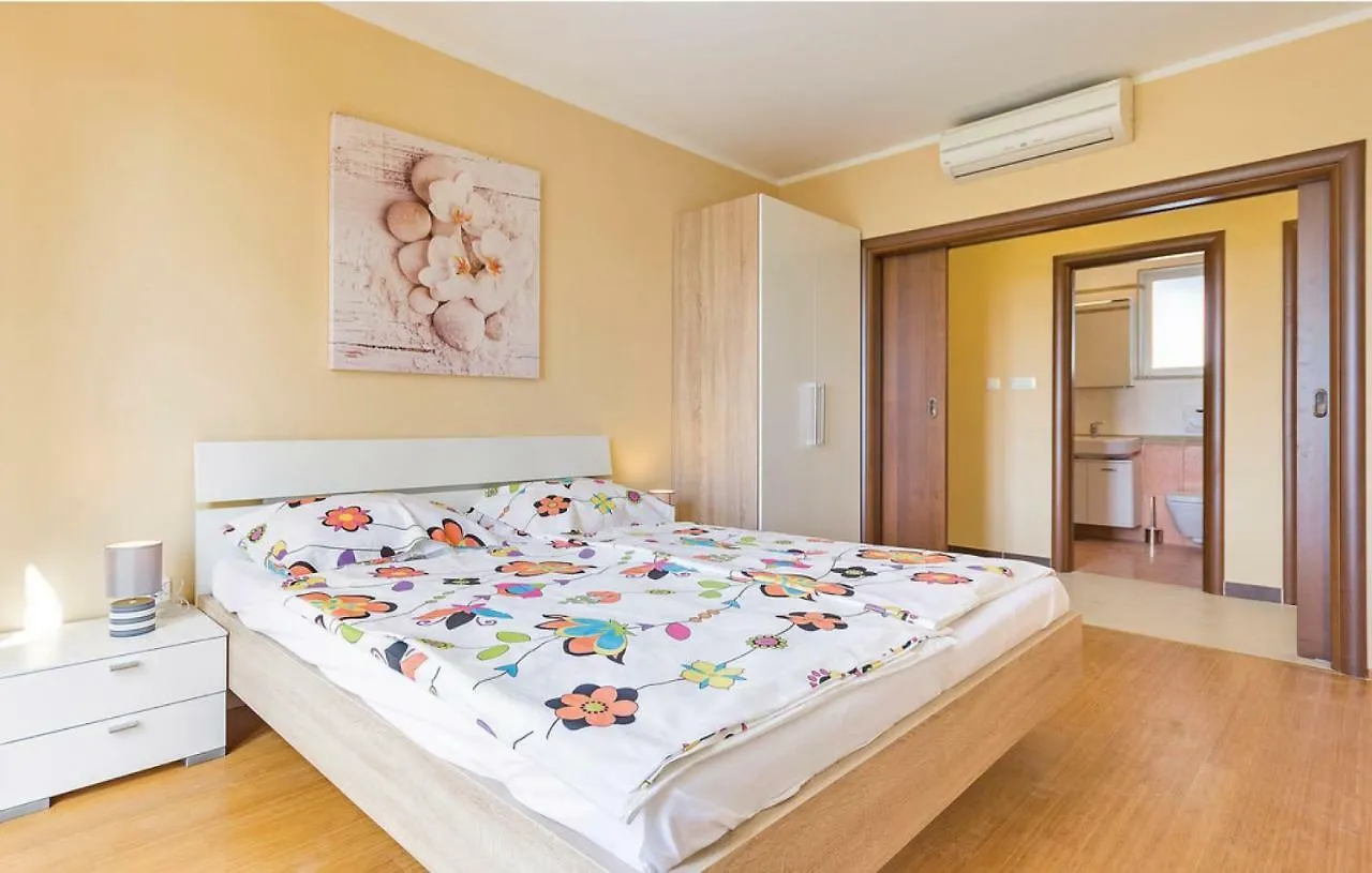 Apartments Vea Pula