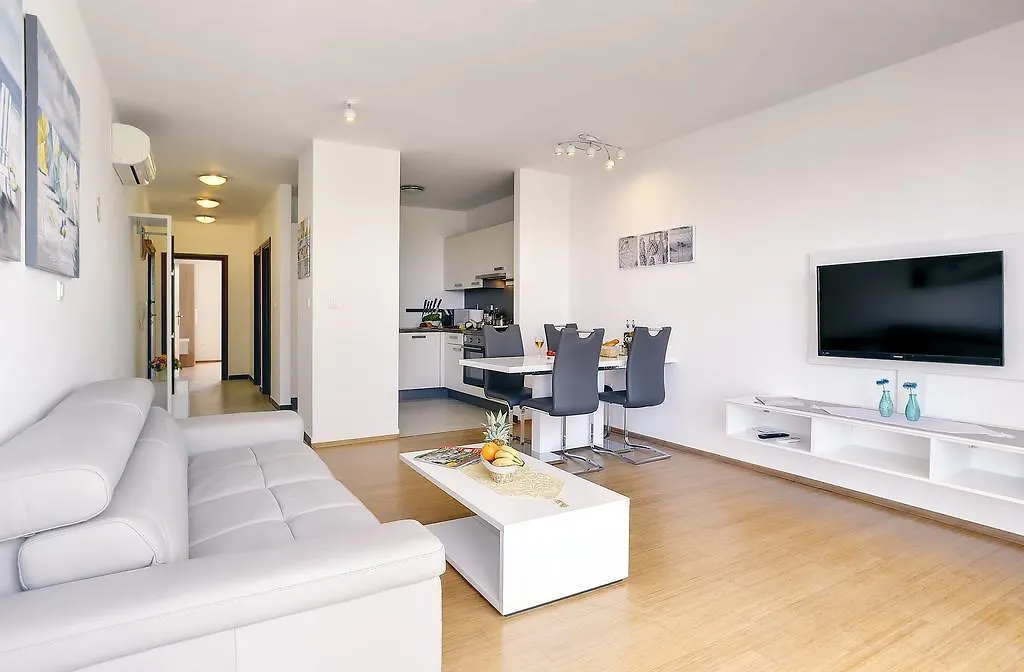 Apartments Vea Pula
